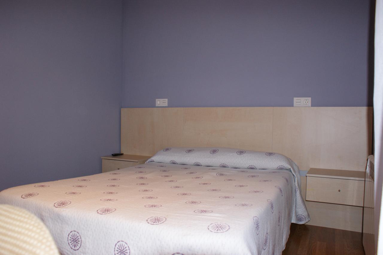Hostal Carazo Torquemada Exteriör bild